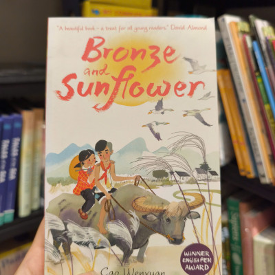 Sách - Bronze and Sunflower by Cao Wenxuan - Children