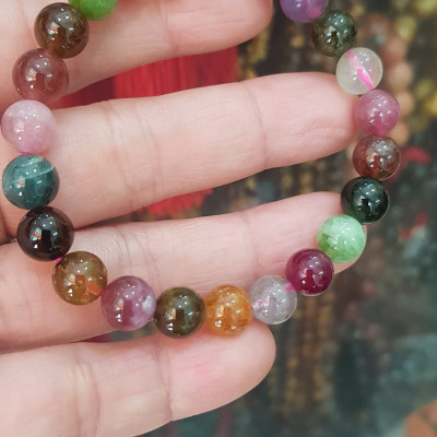  Vòng tay phong thuỷ may mắn đá tourmaline màu bóng đẹp lắm size hạt vòng 8mm đá tự nhiên đeo tốt sức khoẻ, may mắn, tốt cho công việc đeo lên tay bóng đẹp màu rất xinh đẹp ạ
