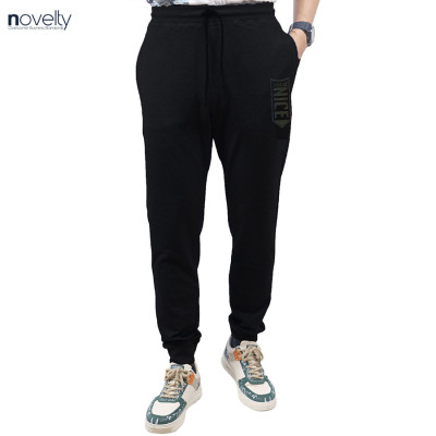 Quần jogger nam Novelty Regular fit họa tiết in phản quang đen  NQGMMDMT3R230834Q