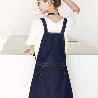 Đầm Yếm Jean Nữ Thêu Logo Cài Nút Dọc Duyên Dáng