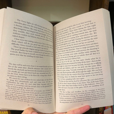 Sách - All Quiet on the Western Front by Erich Maria Remarque - English Novel