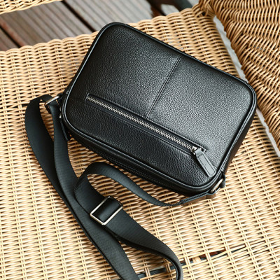 Túi Đeo Chéo Nam Da Bò Thật BHM6179 – Gọn Nhẹ, Bền Bỉ, Đậm Chất Nam Tính