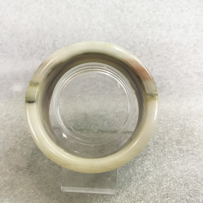 Vòng tay cẩm thạch bản vuông màu hồng cho nữ cao 2.5 cm đường kính size 5.6 cm lọt lòng VONGCAMTHACHNU