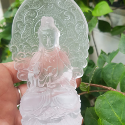Tượng Phật Bà Quan Âm Mới Đá Lưu Ly Trắng Để Trong Xe Hơi hoặc Để Bàn cao 12cm đk 7cm đế 5cm Mệnh Kim mệnh Thủy ạ
