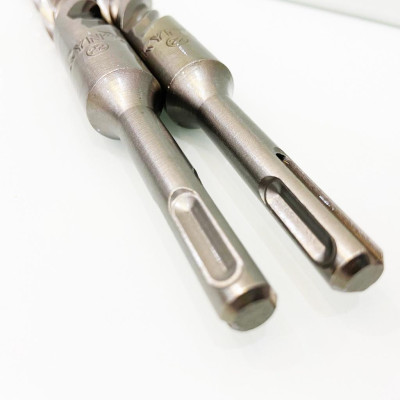 MŨI KHOAN BÊ TÔNG SDS ĐƯỜNG KÍNH PHI Ø 22 DÀI 260MM XUYÊN TƯỜNG ĐẦU DẸT KYNKO MKBTXT- 22260