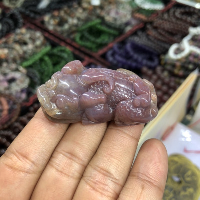 Mặt dây chuyền Tỳ Hưu vẩy rồng phong thủy đá ngọc băng tảo