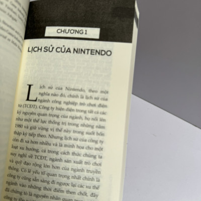 CUỘC CHƠI QUYỀN LỰC VÀ SỰ XÂM NHẬP CỦA THẾ GIỚI ẢO  - Những Gã Khổng Lồ Truyền Thông Qua Góc Nhìn Kinh Tế Chính Trị - Randy Nichols - Nguyễn Tiến Hòa dịch - Lyceum - NXB Đà Nẵng