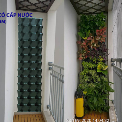 08 Chậu trồng rau thông minh Không thay đất Vertical (Màu Xanh) có tưới nhỏ giọt và bón phân Bán tự động nhập khẩu Bồ Đào Nha ( dành khu vực Không có vòi cấp)