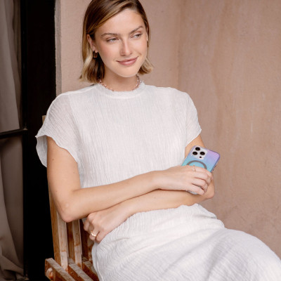 Ốp Lưng UNIQ COEHL WILLOW Cho iPhone 16 Pro/ 16 Pro Max Kèm Miếng Lau Màn Hình Và Phụ Kiện Gắn Dây Đeo Hàng Chính Hãng