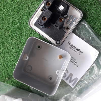 Công tắc ổ cắm EMS15-15 13A Series S30 Schneider