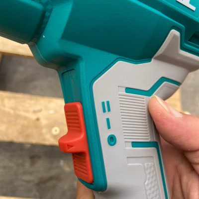 MÁY KHÒ NHIỆT DÙNG PIN 20V (1 pin 4.0Ah+sac) TOTAL TBLI20025 - HÀNG CHÍNH HÃNG