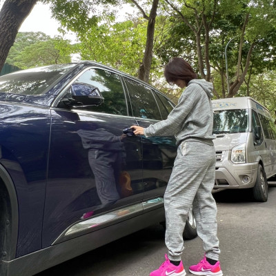 Bộ nỉ Victoria Secret màu ghi xước unisex mềm mịn, thoải mái cho vận động thể thao và phù hợp cả mặc nhà 