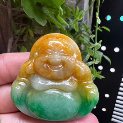 Mặt dây chuyền Phật Di Lặc Cẩm Thạch Vàng Xanh tự nhiên mới đẹp Kt Cao 49mm Ngang 49mm Dầy 12mm Nam Nữ về bọc vàng lên đeo tốt đẹp ạ