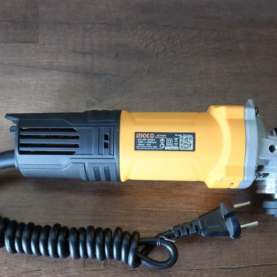 MÁY MÀI GÓC 900W 100MM INGCO AG900282- HÀNG CHÍNH HÃNG