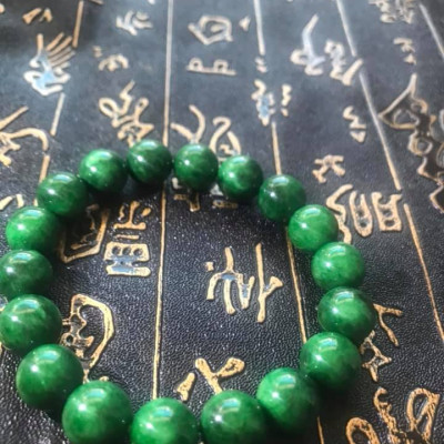 VÒNG TAY PHONG THỦY ĐÁ CẨM THẠCH NỮ MỆNH HỎA MỘC SIZE 10LY 