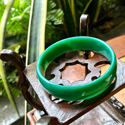 Vòng Tay Đá Mã Não Xanh Liền Khối - Ngọc Quý Gemstones