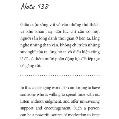 Sách A Hug For Not Giving Up - Gửi Cậu Một Cái Ôm Vì Đã Không Bỏ Cuộc - Phiên bản song ngữ Việt Anh