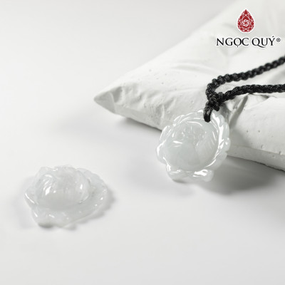 Mặt dây chuyền hoa mẫu đơn đá cẩm thạch type A 22x22mm mệnh hỏa mộc - Ngọc Quý Gemstones