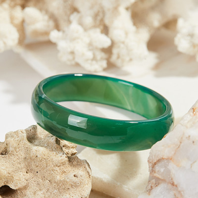 Vòng tay mã não xanh thiên nhiên bản hẹ - Ngọc Qúy Gemstones