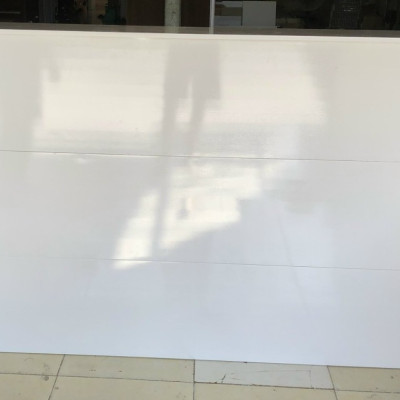 Bàn lễ tân, quầy Reception, bàn tính tiền ngang Juno Sofa 1m6 x cao 95 cm x sâu 48 cm.