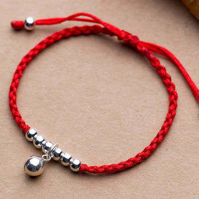 Combo 2 vòng thắt dây đỏ charm chuông - Ngọc Quý Gemstones