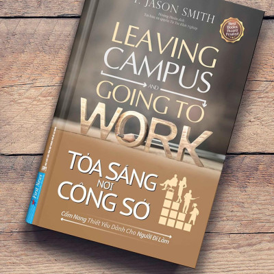 Sách - Combo Tỏa sáng nơi công sở + Quyền tách khỏi đám đông - FirstNews