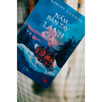 Sách Nắm bàn tay lạnh giá - Nhã Nam - BẢN QUYỀN