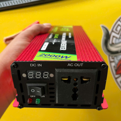 Kích Điện Inverter Cao Cấp Nhật Bản – 12V Lên 220V, Công Suất 2000W, An Toàn Tiết Kiệm