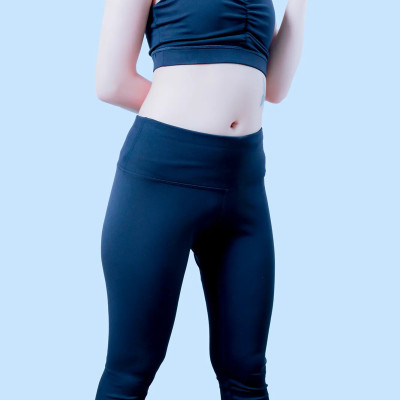 Bộ Đồ Thể Thao Nữ LMcation - Áo Ngực & Quần Lửng Thể Thao Cao Cấp Larry - Màu Đen