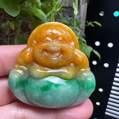 Mặt dây chuyền Phật Di Lặc Cẩm Thạch Vàng Xanh tự nhiên mới đẹp Kt Cao 49mm Ngang 49mm Dầy 12mm Nam Nữ về bọc vàng lên đeo tốt đẹp ạ