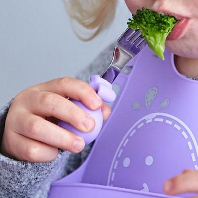 Bộ thìa nĩa tập ăn cho bé Palm Grasp Marcus & Marcus, từ 18 tháng