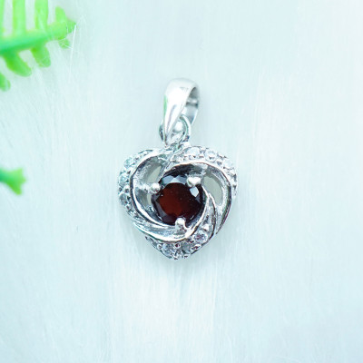 Mặt dây chuyền bạc 925 đính đá Garnet ngọc hồng lựu tự nhiên kiểu trái tim MDG2