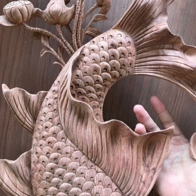 Cặp tranh điêu khắc treo tường tích lý ngư vọng nguyệt đẹp long lanh  bằng gỗ hương đá kt 47×147×10cm