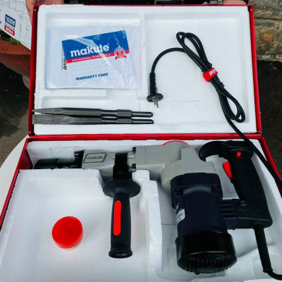 Máy đục bê tông 17 ly MAKUTE 1600W DH30A- Hàng chính hãng