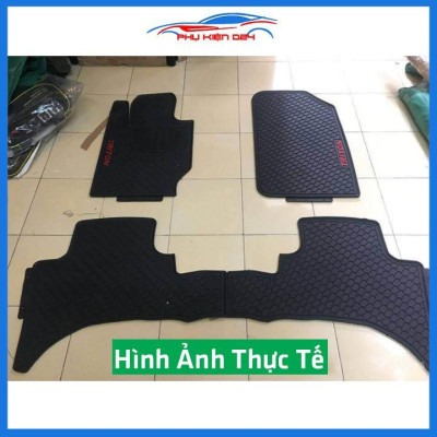 Lót sàn ô tô cao su Triton 2016-2017-2018-2019-2020-2021-2022 không mùi chống trơn trượt