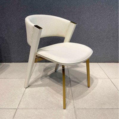 Ghế ngồi phòng ăn Juno Sofa Z21CT hiện đai 