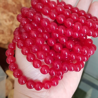 Vòng tay nữ đá mã não đỏ hạt 8mm tươi đậm bóng đẹp Nữ mệnh hỏa mệnh thổ đeo đẹp xinh xinh tay Vòng màu này Nữ lớn nhỏ bé đeo được hết đeo vòng đỏ cho may mắn cả năm xinh đẹp tay ạ