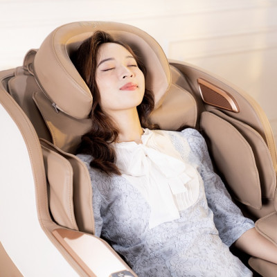 Ghế Massage Toàn Thân Đa Năng Cao Cấp Toshiko T81, điều khiển giọng nói tiếng Việt cao cấp, tổ hợp 15 bài massage chuyên sâu cùng công nghệ quét AI dò tìm huyệt đạo