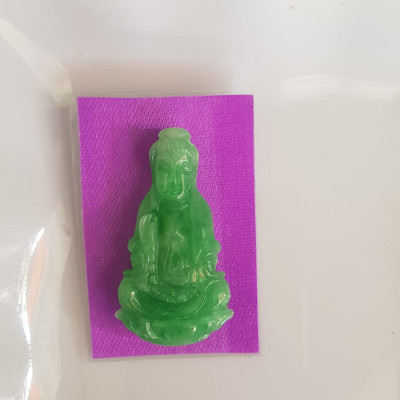 Mặt dây chuyền Nữ Phật Quan Âm Ngồi đẹp đá ngọc cẩm thạch tự nhiên đẹp Size vừa nhỏ Cao 40mm x N20mm x S6mm Màu xanh lý đều bóng đẹp các Chị về bọc vàng đeo đẹp ạ