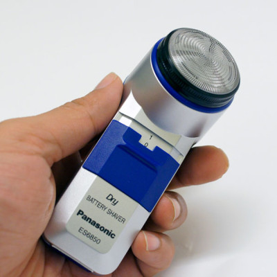 Máy cạo râu Panasonic ES6850 xuất xứ Thái Lan tặng kèm 2 Pin AA - Hàng chính hãng