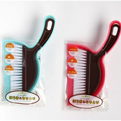 Bộ chổi & xẻng hót rác Mini cán cong Echo, lông chổi bằng nhựa nên có thể quét được trong môi trường ẩm ướt, dính nước... - nội địa Nhật Bản