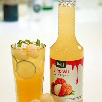 Siro vải Déli - 1 lít - đậm đặc, chuyên dùng pha chế trà trái cây, soda