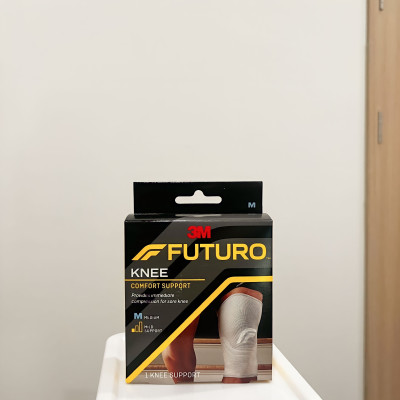 Băng bảo vệ đầu gối 3M Futuro 76587enr, dạng xỏ, size M, màu xám | Thương hiệu Mỹ