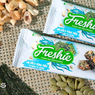 Thanh hạt dinh dưỡng Freshie Mè đồi & Rong biển gạo lứt ngũ cốc thuần chay cung cấp năng lượng 150gr TÂM MINH FOODS
