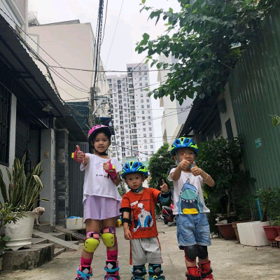 Tất Cổ Cao Centosy Cho Bé/Người Lớn Trượt Patin, Trượt Ván, Chơi Thể Thao Chuyên Dụng, Chất Liệu Dày Dặn Ôm Chân