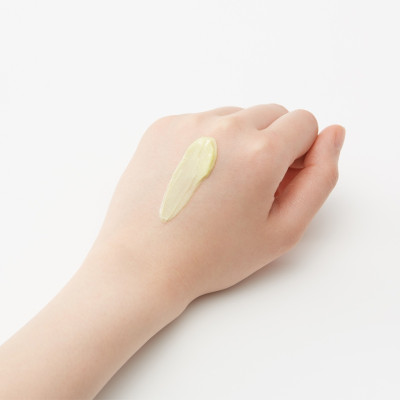 Kem Dưỡng Da Cấp Ẩm Dành Cho Da Khô Nứt Nẻ Yuskin Cream (Tuýp 80 G)
