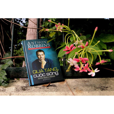 Sách Quà Tặng Cuộc Sống (Bìa Mềm)   - Bản Quyền
