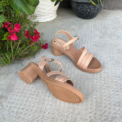 Xăng đan nữ cao gót 6cm Trường Hải da mềm 2 màu đen, kem XD150