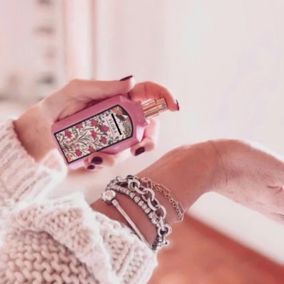 Tinh dầu nước hoa dạng xịt 5ml - 10ml Guci Flora Gorgeous Gardenia (mùi nữ)