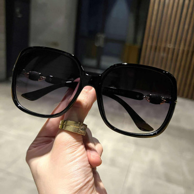(Hàng cao cấp) Kính mát thời trang cao cấp cho nữ kiểu dáng trẻ trung sành điệu +Tặng phụ kiện kèm theo